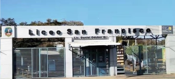 Liceo Daniel Oduber Quirós suspendió lecciones tras incidente.