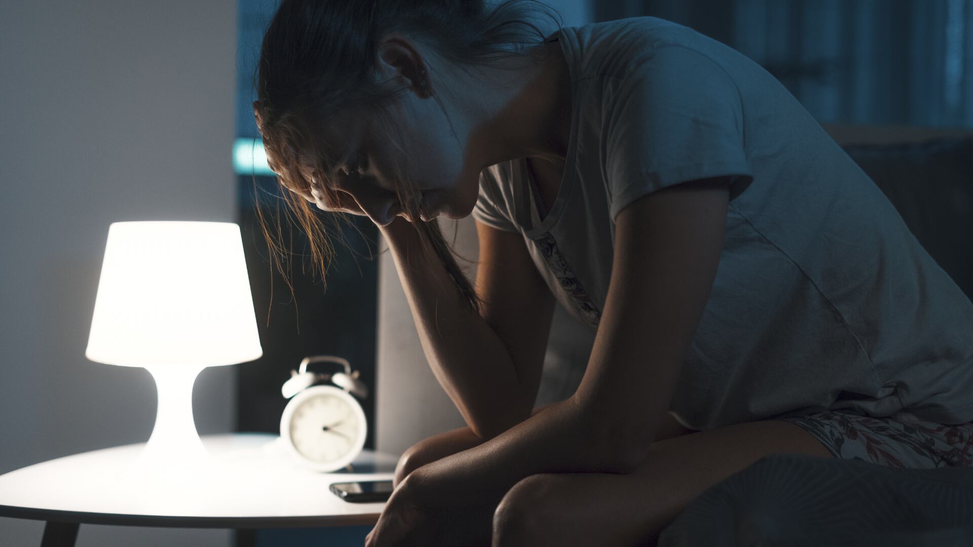 El insomnio es uno de los motivos más comunes por los que las personas recurren a la melatonina, aunque no siempre es la solución adecuada.