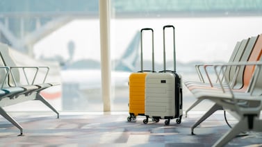 Funcionario de aduanas del aeropuerto Daniel Oduber habría cobrado $200 a turista para entregarle el equipaje