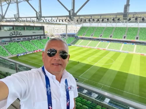 Leonardo Cordero, periodista de Deportivas Columbia no se guardó nada y llamó inútiles a los jugadores de la Selección Nacional. Instagram Leo Cordero.