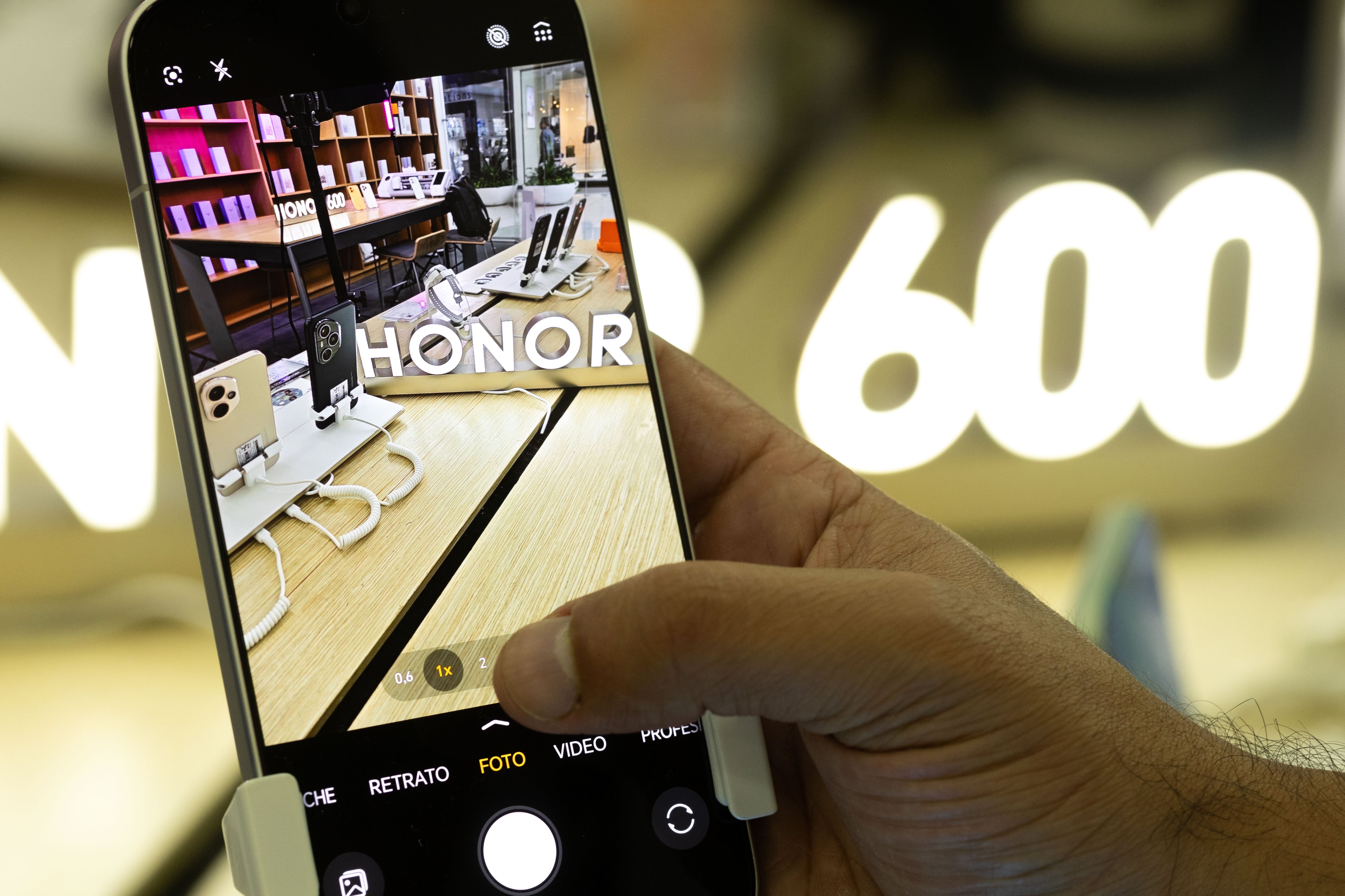 HONOR 600 SERIES