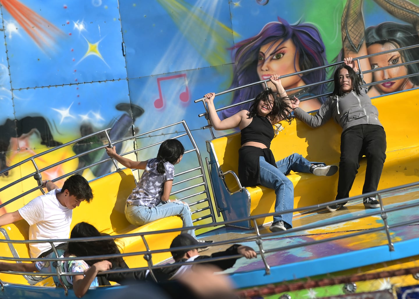 La Tagada: los mejores videos de la atracción estrella en las fiestas ...