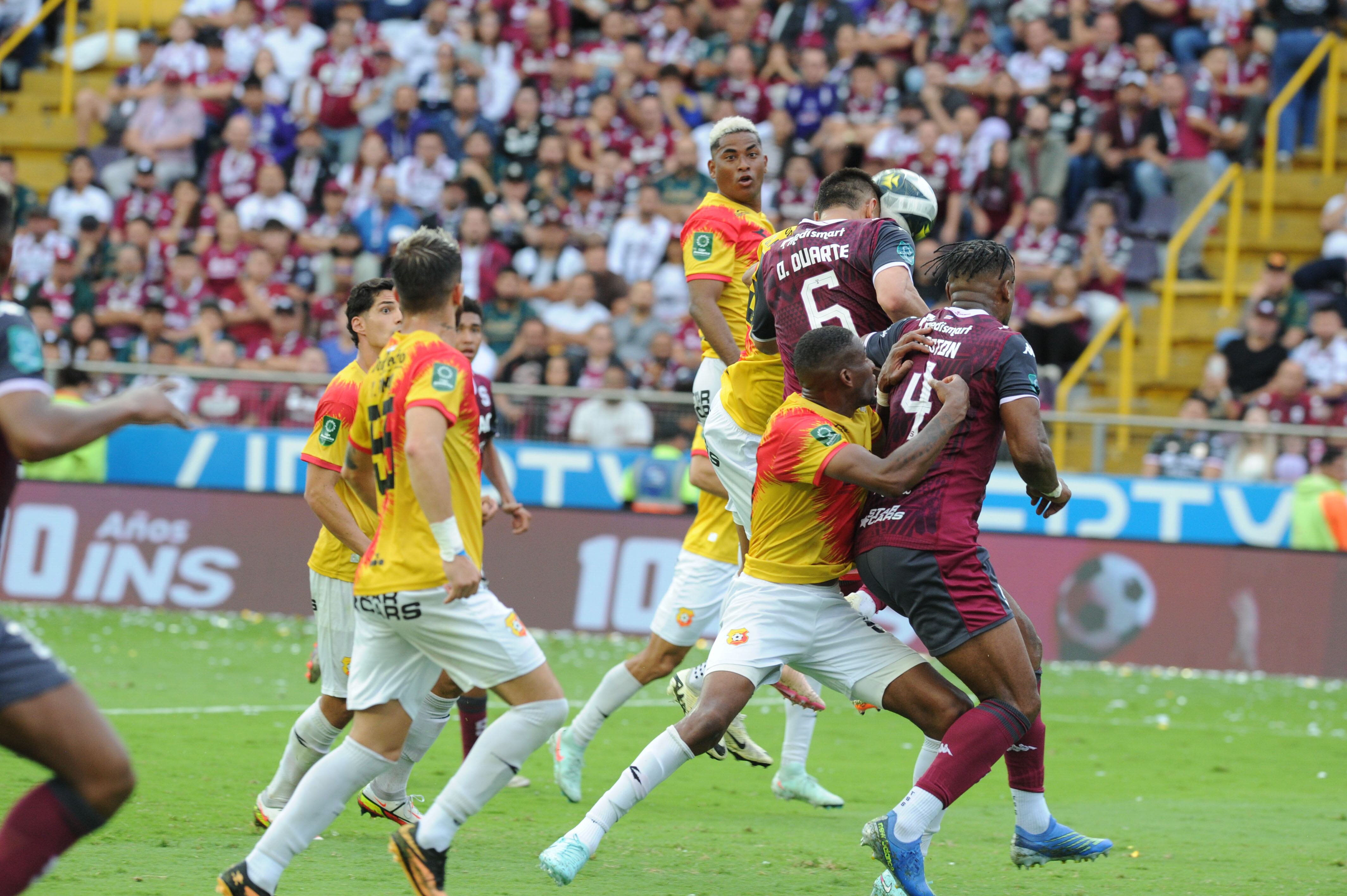Saprissa vs Herediano SEMIFINALES.