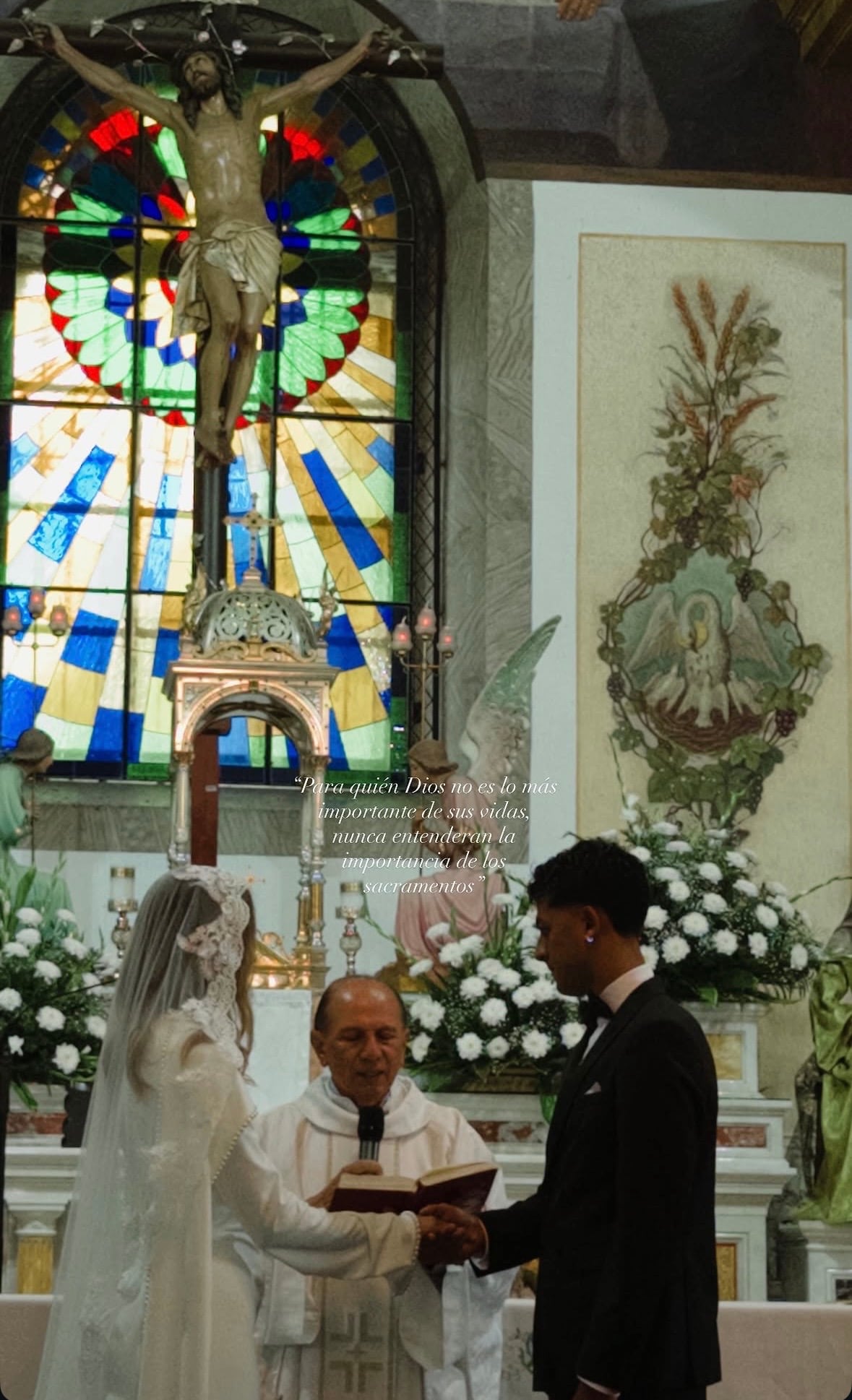 Álvaro Zamora y Mariel Flores celebraron su boda religiosa el sábado 6 de junio.