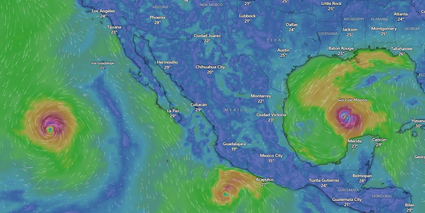 La tormenta tropical Isaías se convirtió el jueves en el primer huracán de la temporada en el océano Atlántico, mientras se dirige hacia las costas de Estados Unidos en el Golfo de México.