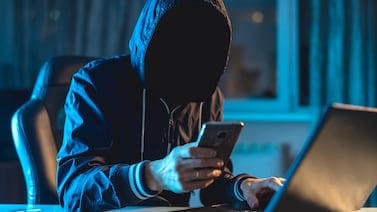 MEIC alerta sobre estafas a pymes; una librería independiente ya cayó en la trampa