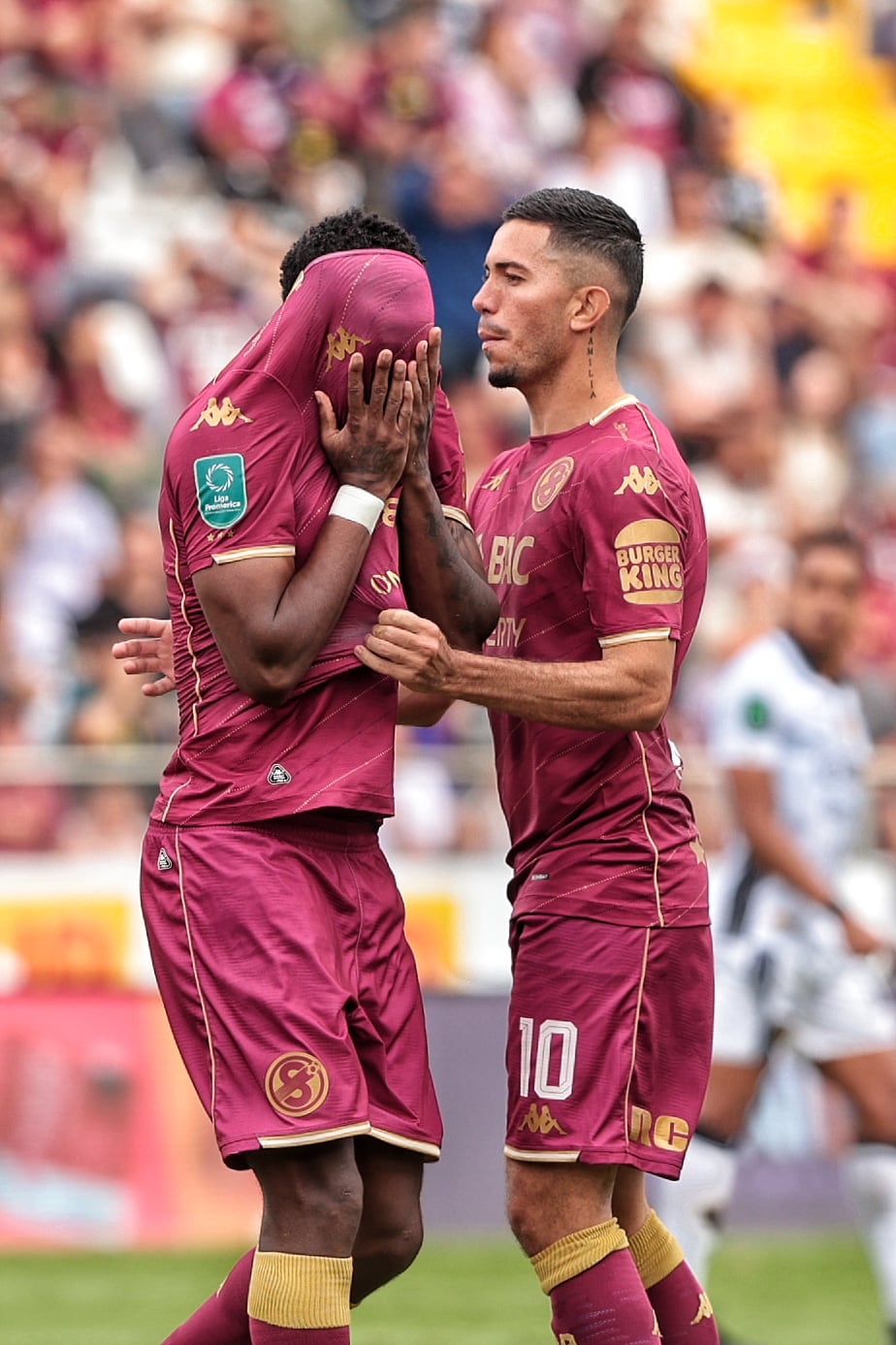 12/04/2026/ juego entere Deportivo Saprissa vs Municipal Liberia por la Liga a Promerica en el estadio Ricardo Saprissa/ foto John Durán