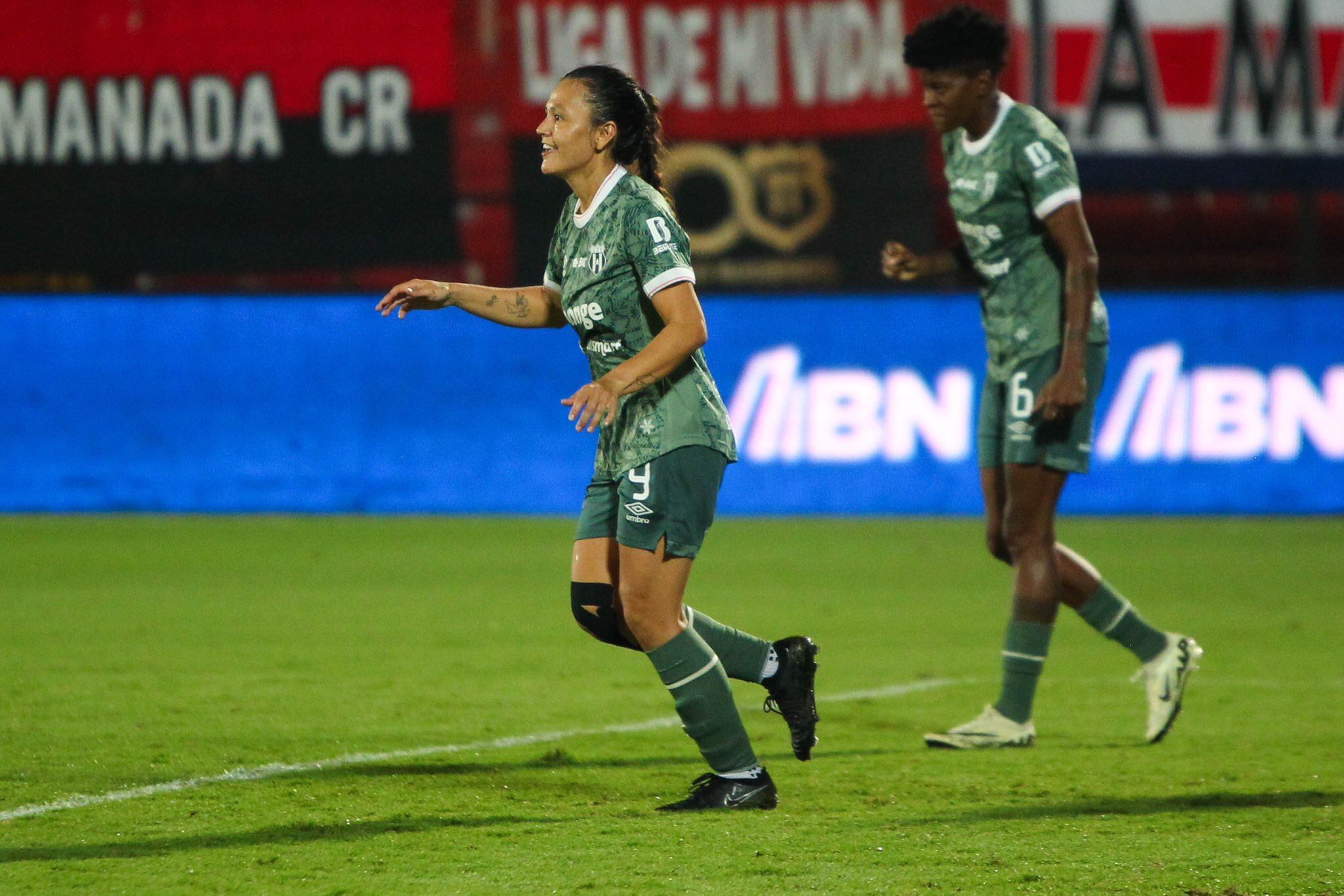 Sofía Varela hizo dos goles en el triunfo de Liga Deportiva Alajuelense contra Dimas Escazú.
