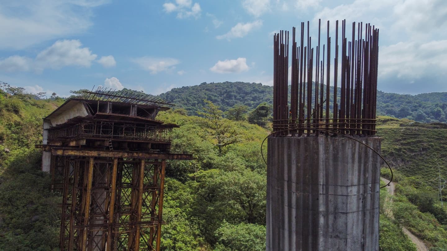 03/04/2025, Alajuela, San Carlos, estado actual de la Ruta Nacional 35 hacia San Carlos, que lleva varios años retrasada su construcción, y ahora el gobierno parece que va a reanudar las construcciones para terminar esta ruta.