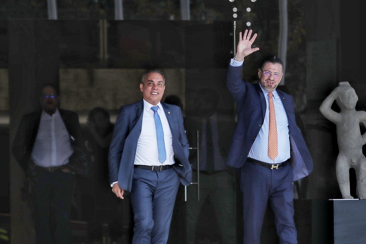 12/04/2024/ Reunión de Rodrigo Chaves con diputados Alejandro Pacheco, Horacio Alvarado, Fabricio Alvarado y Eliecer Feinzaig en casa presidencial para negociar elección del directorio de la asamblea Legislativa para el 1 de Mayo / Foto John Durán