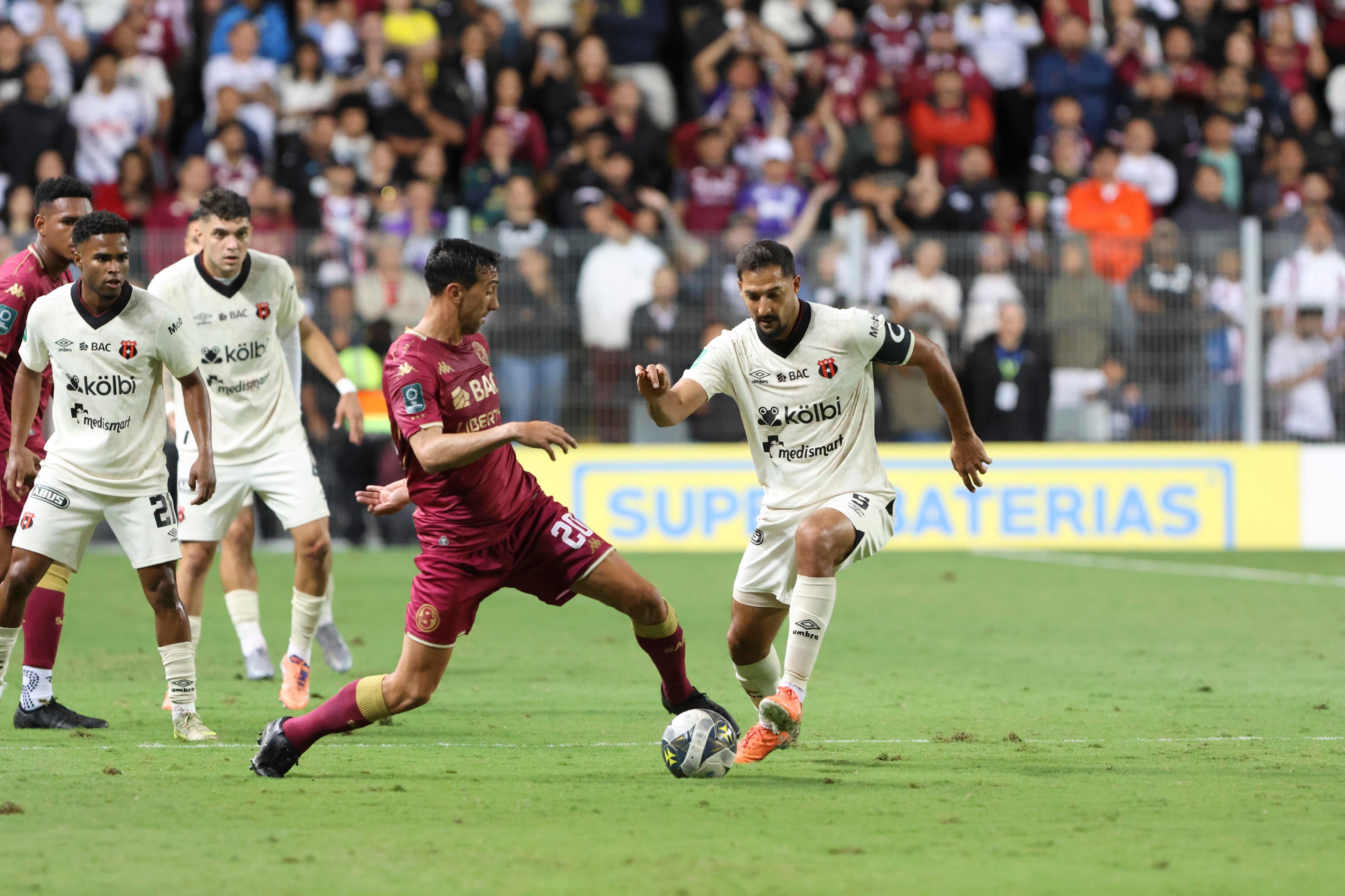 Saprissa vs LDA