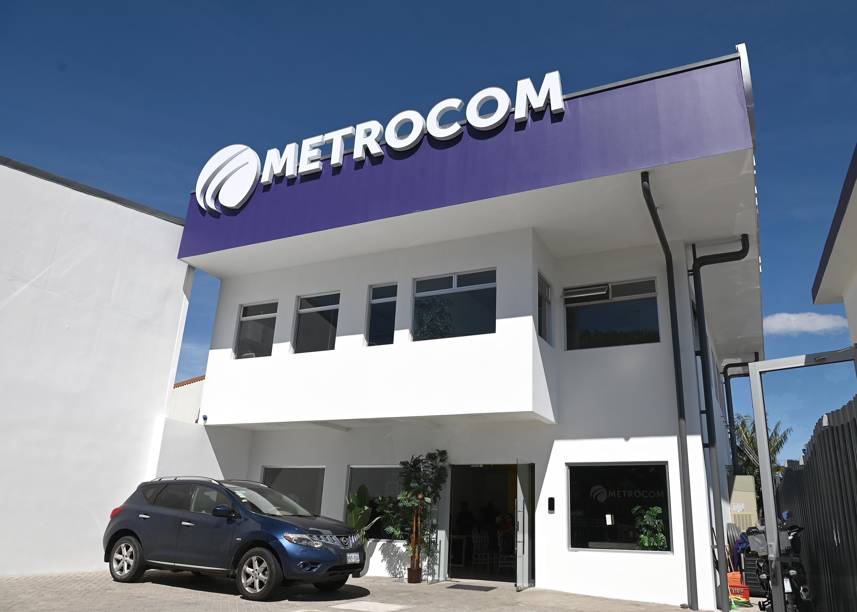 10 de setiembre del 2025. San Rafael Arriba de Desamparados. 09:00 hrs. Inauguración de la nueva sucursal de Metrocom en Desamparados. Cobertura fotográfica para Brand Voice. En la foto: Luis Abellán. Foto: Albert Marín