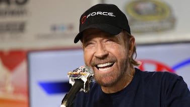 Chuck Norris atribuía a las oraciones de su madre el no haber ‘vendido su alma a Hollywood’