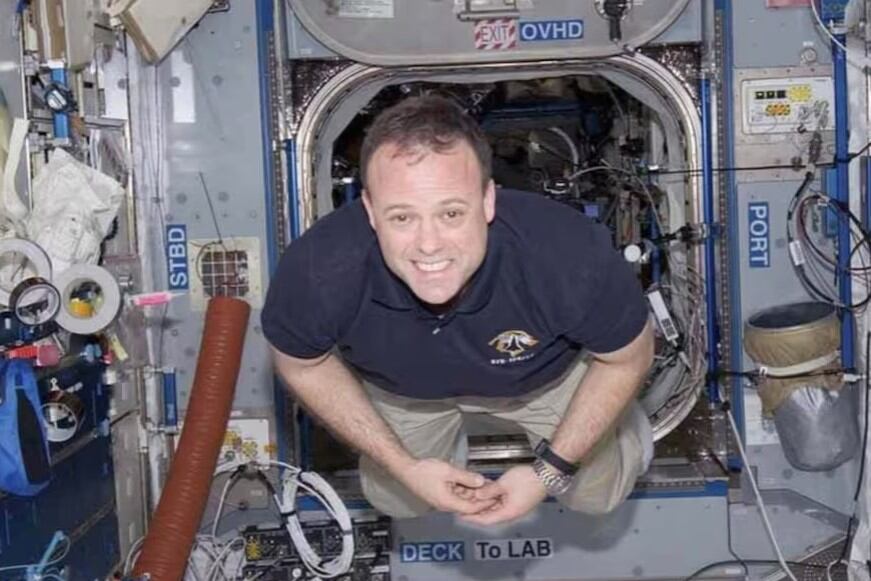 El astronauta Ronald Garan, tras 178 días en el espacio, sugiere reorganizar nuestras prioridades para proteger el planeta.