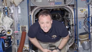 Astronauta de la NASA pasó 178 días en el espacio y descubrió lo que llama ‘la gran mentira’ sobre la Tierra