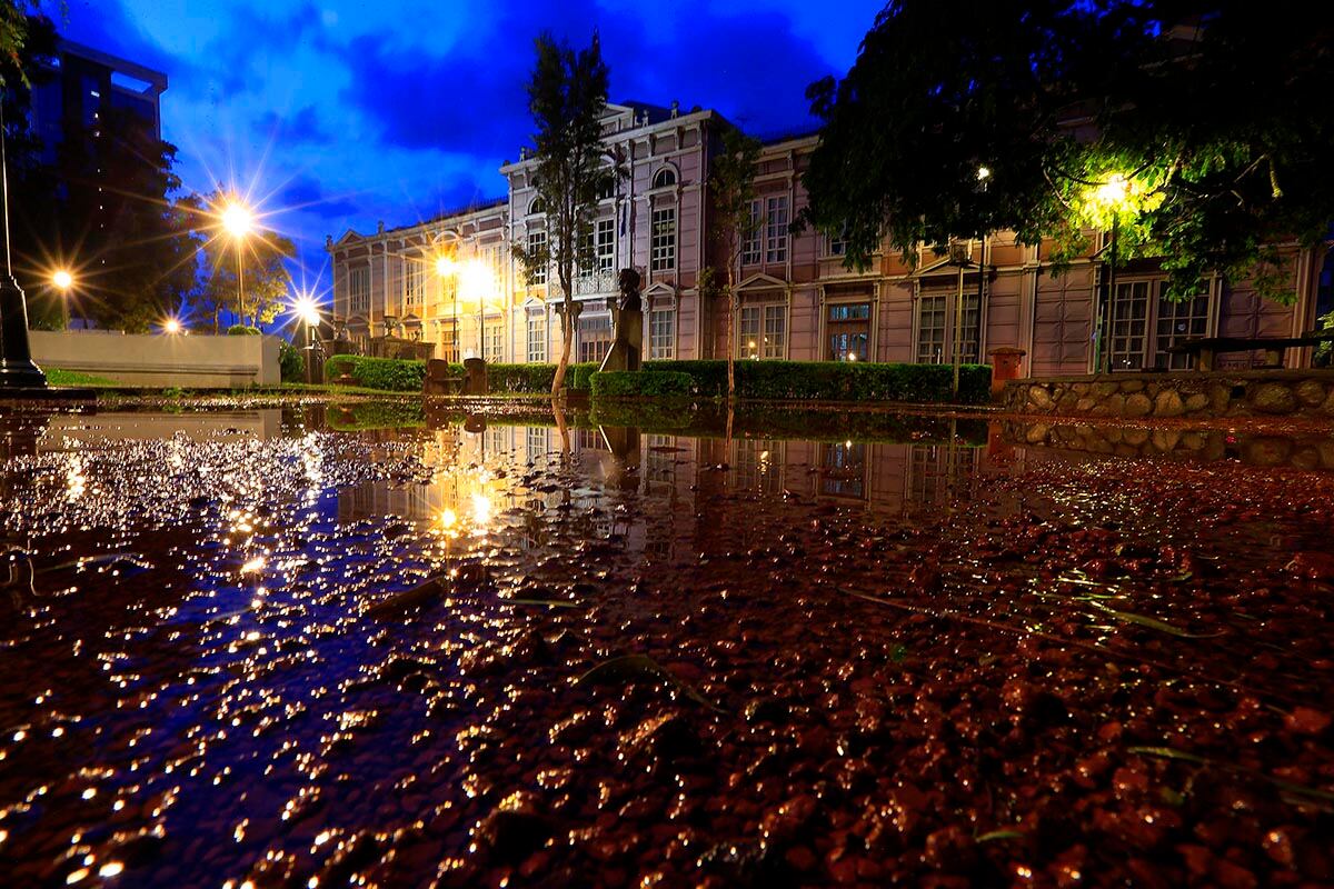 Agua empozada, después de la lluvia. Foto: Rafael Pacheco Granados