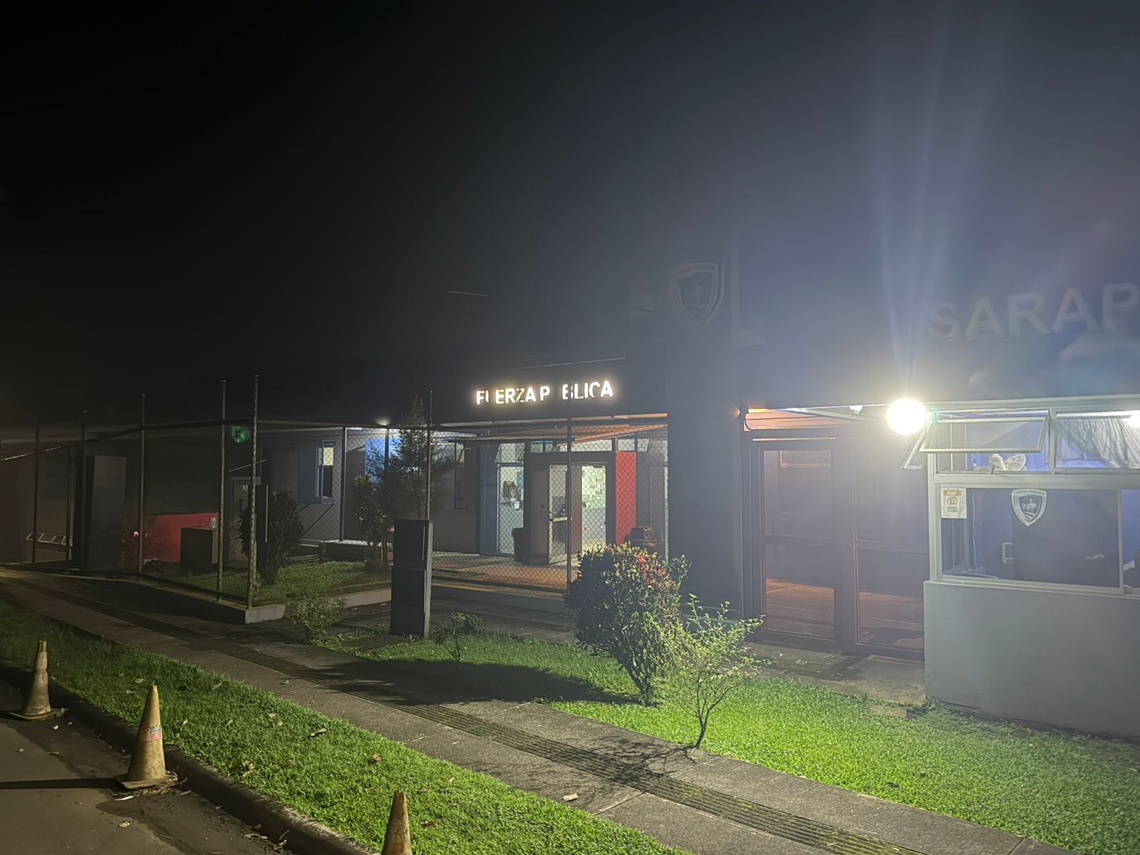 Allanamientos tras detención de policía vinculado a alias Diablo.