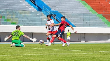 Portero se niega a atajar un penal en un partido que tuvo 24 minutos de reposición (video)