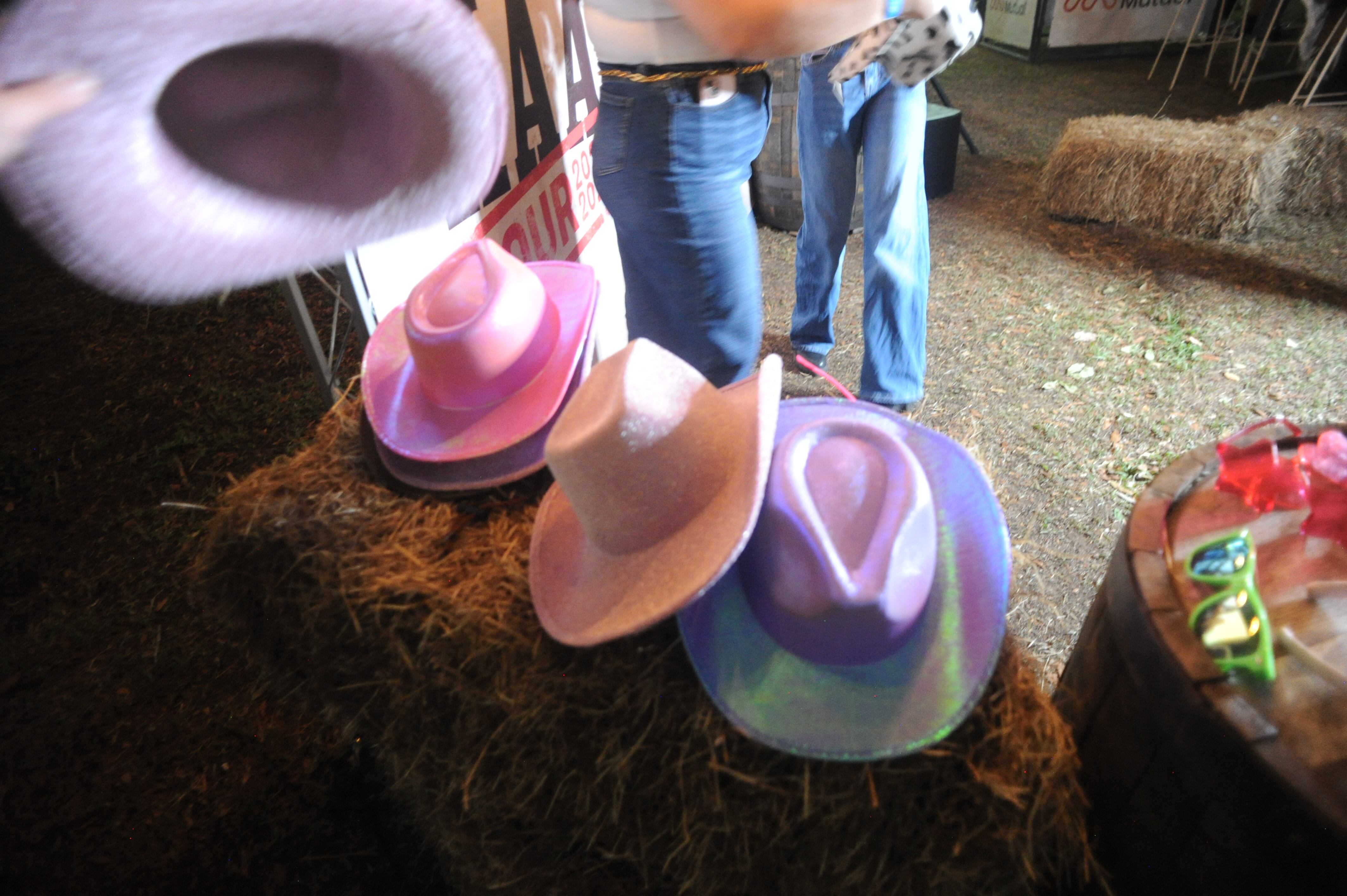 Imágenes de las fans de Ha-Ash previo al concierto en Costa Rica.