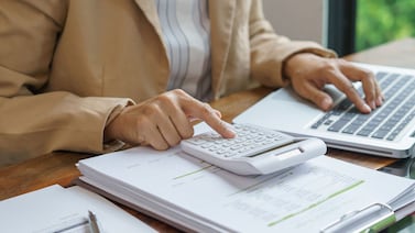55% de graduados en universidades públicas y privadas en Costa Rica siguen buscando trabajo pese a ya tener empleo