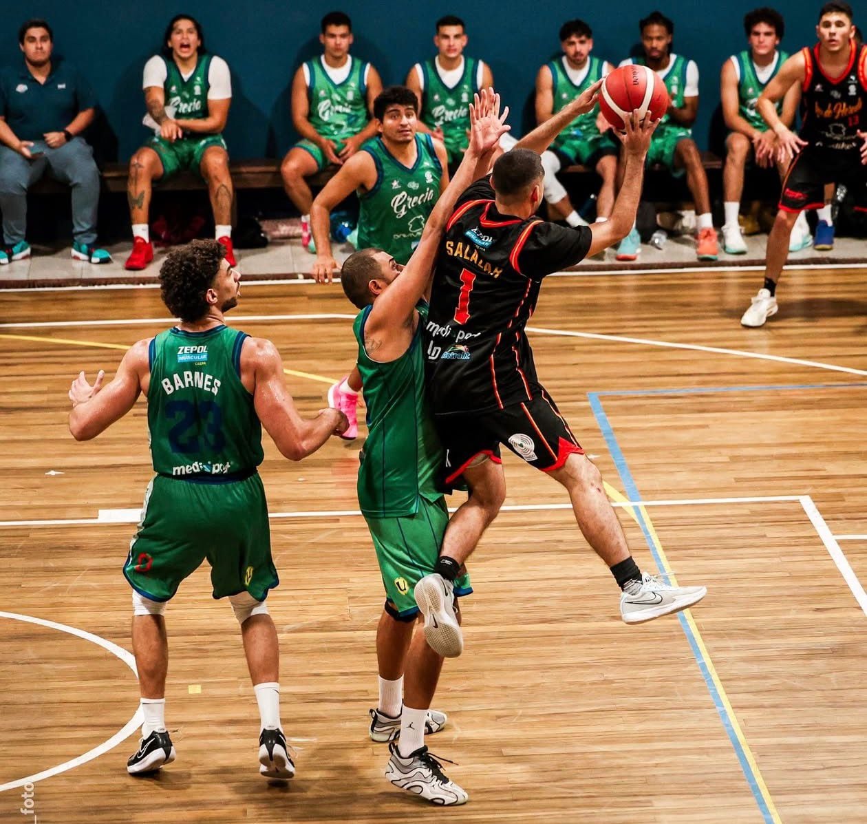 Imagen del partido entre Semedes y Grecia en el Liceo de Heredia, casa de Semedes.
