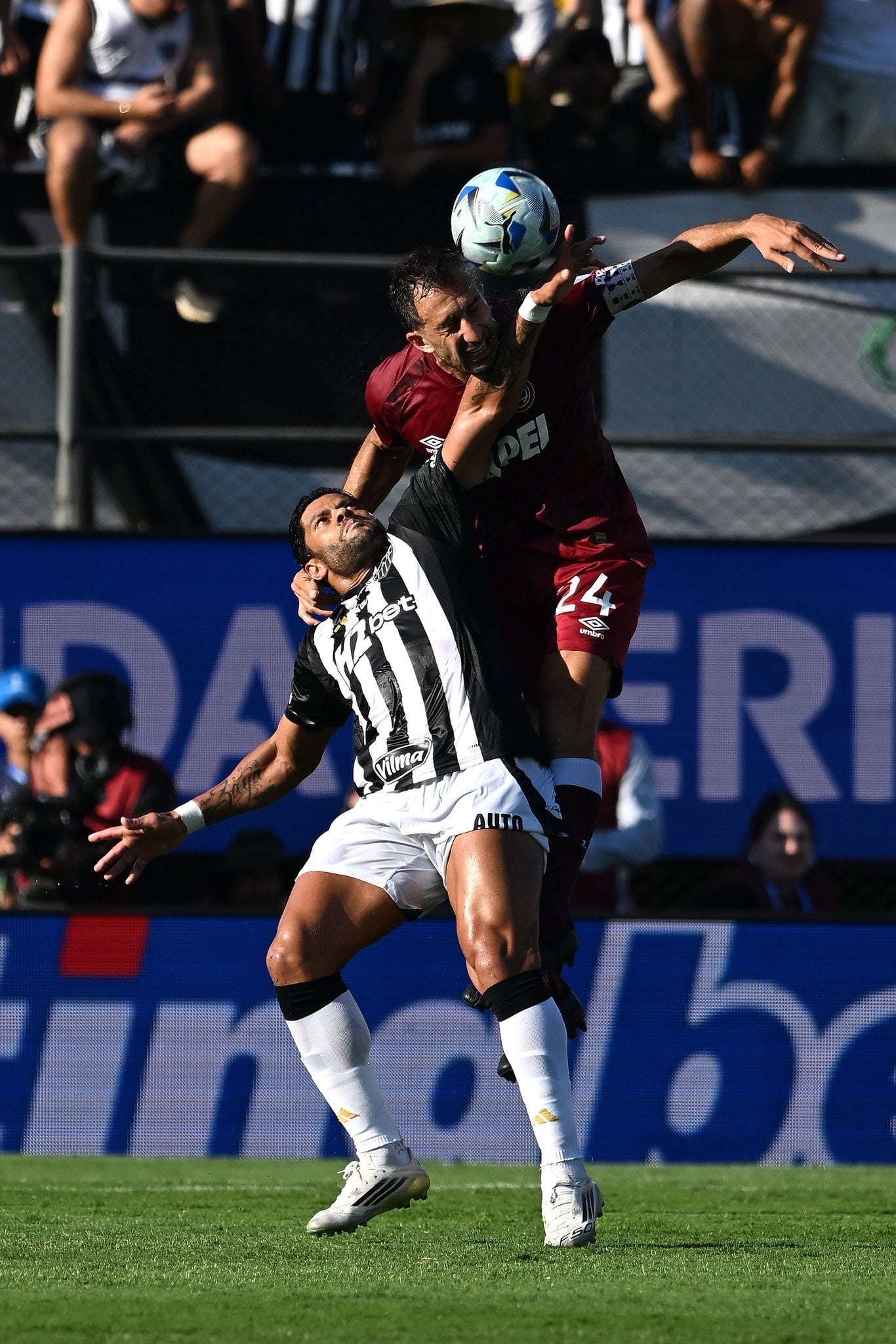 Lanus, campeón Copa Sudamericana
Edición 2025
Derrotó al Atlético Mineiro 5-4 en penales
22 de noviembre de 2025
Fotografías: Lanus