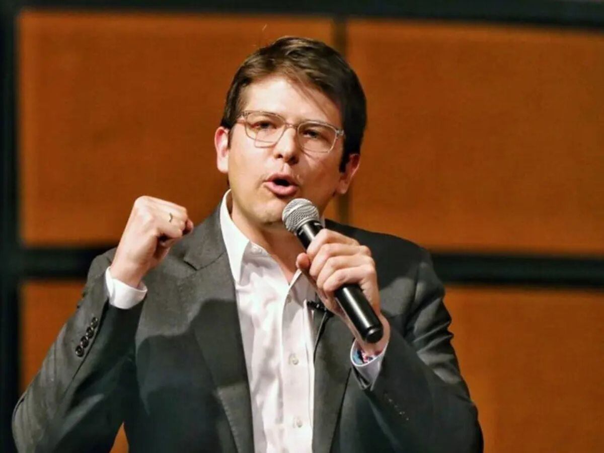 Miguel Uribe se encuentra en estado crítico tras recibir un balazo en la cabeza.