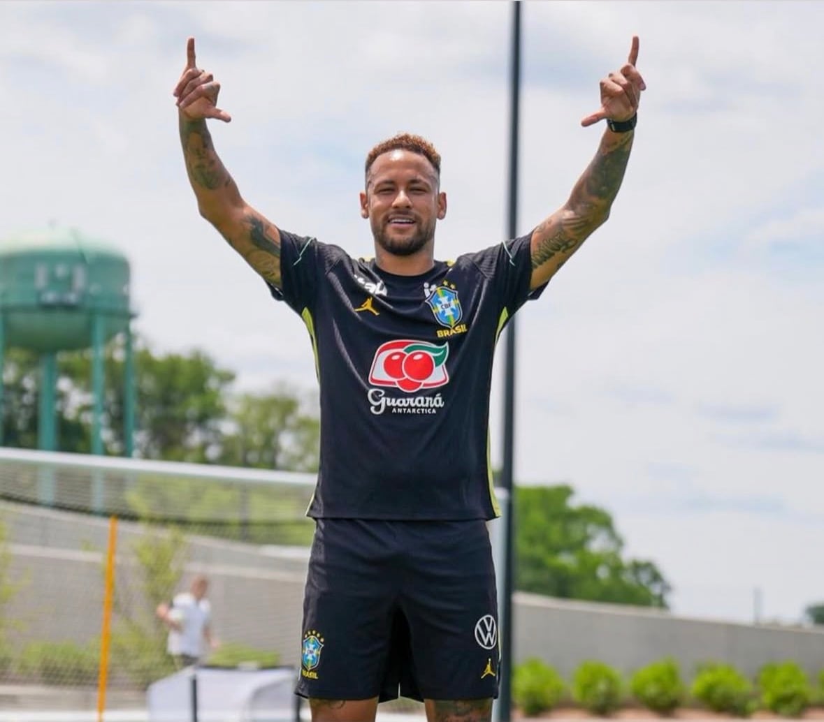 Neymar se entrenó en el cuartel de concentración de Brasil y no se trasladó con el equipo hasta Filadelfia.