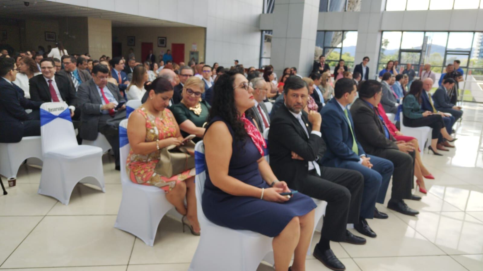 Con gran cantidad de invitados, la CCSS y el Gobierno presentaron este 7 de noviembre el plan contra listas de espera bajo el nombre de Ruta de la Salud. La actividad se realizó en instalaciones del Estadio Nacional. Foto: Mayela López