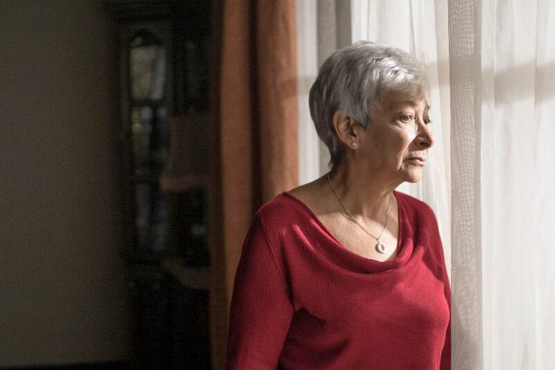 ¡Acción!. | EUGENIA CHAVERRI EN UNO DE SUS PRIMEROS PLANOS EN VIOLETA AL FIN. NICOLÁS WONG ES EL DIRECTOR DE FOTOGRAFÍA DE LA PELÍCULA.NICOLÁS WONG PARA LN