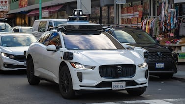 Más de 100.000 robotaxis llegarán en 2027: así planean cambiar el transporte mundial