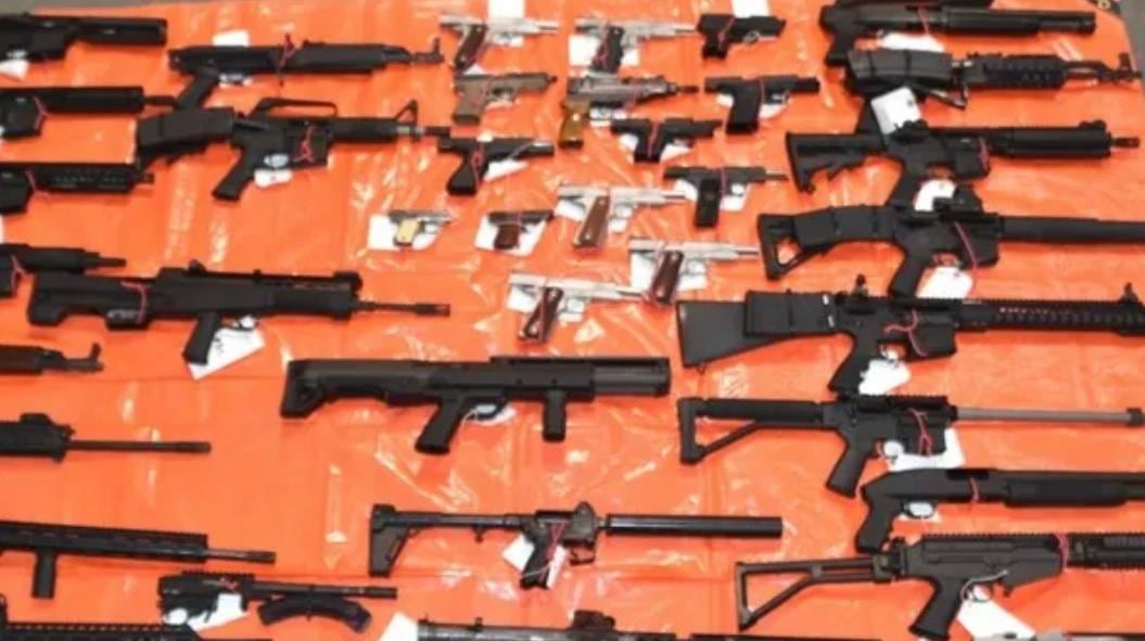 Al canadiense lo vinculan con en su país con este importante decomiso de armas y drogas.