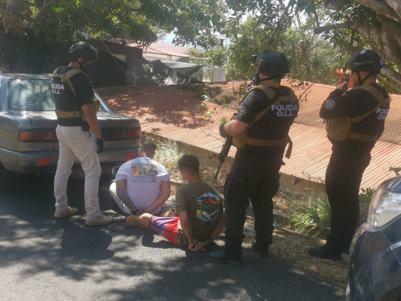 A dos integrantes de la banda se les detuvo en un búnker conocido como el de Carlos Padre en Mar Azul de Miramar. Foto: Andrés Garita.