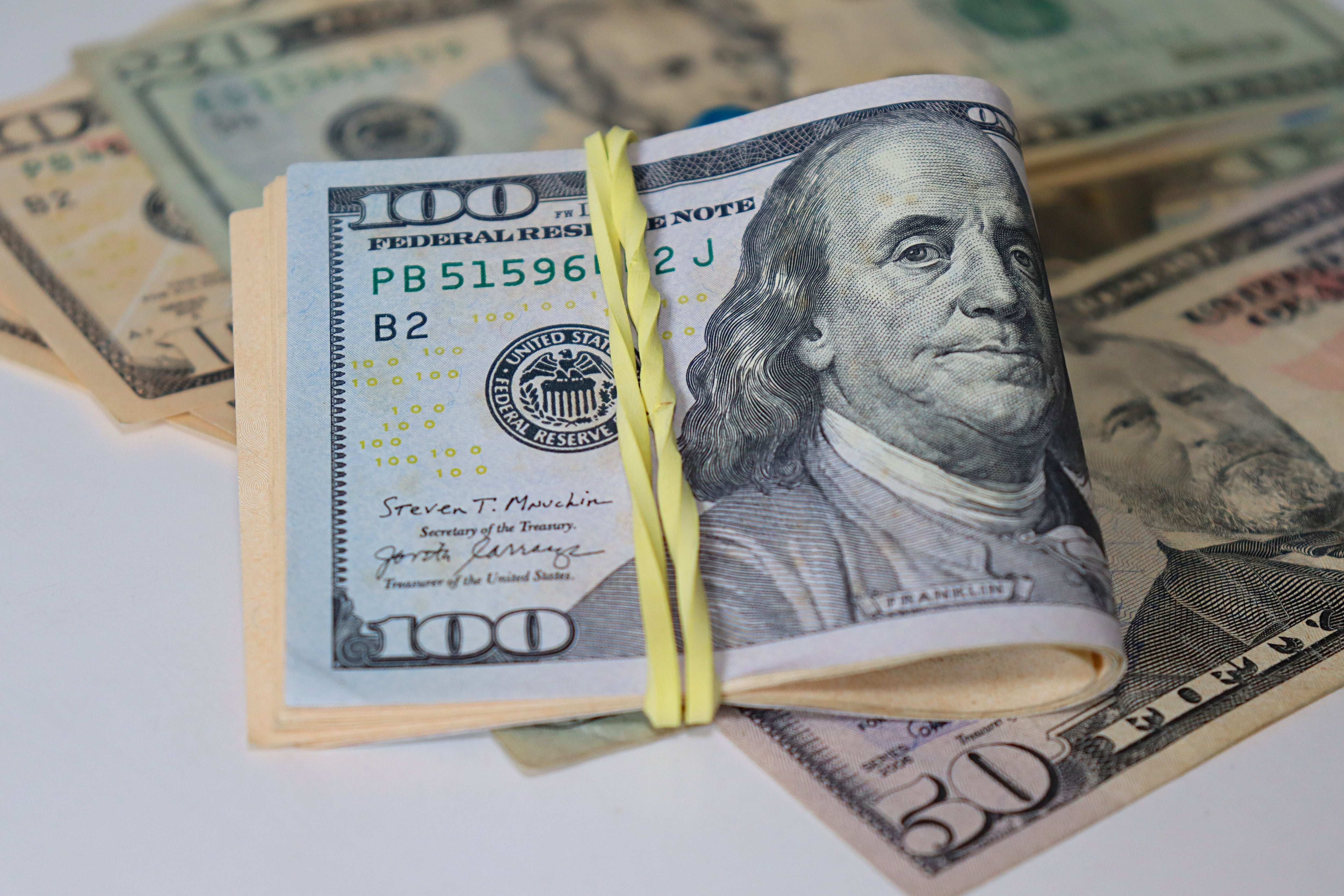 ¿Baja el dólar por la deuda del Gobierno? Banco Central da su versión de lo que ocurre