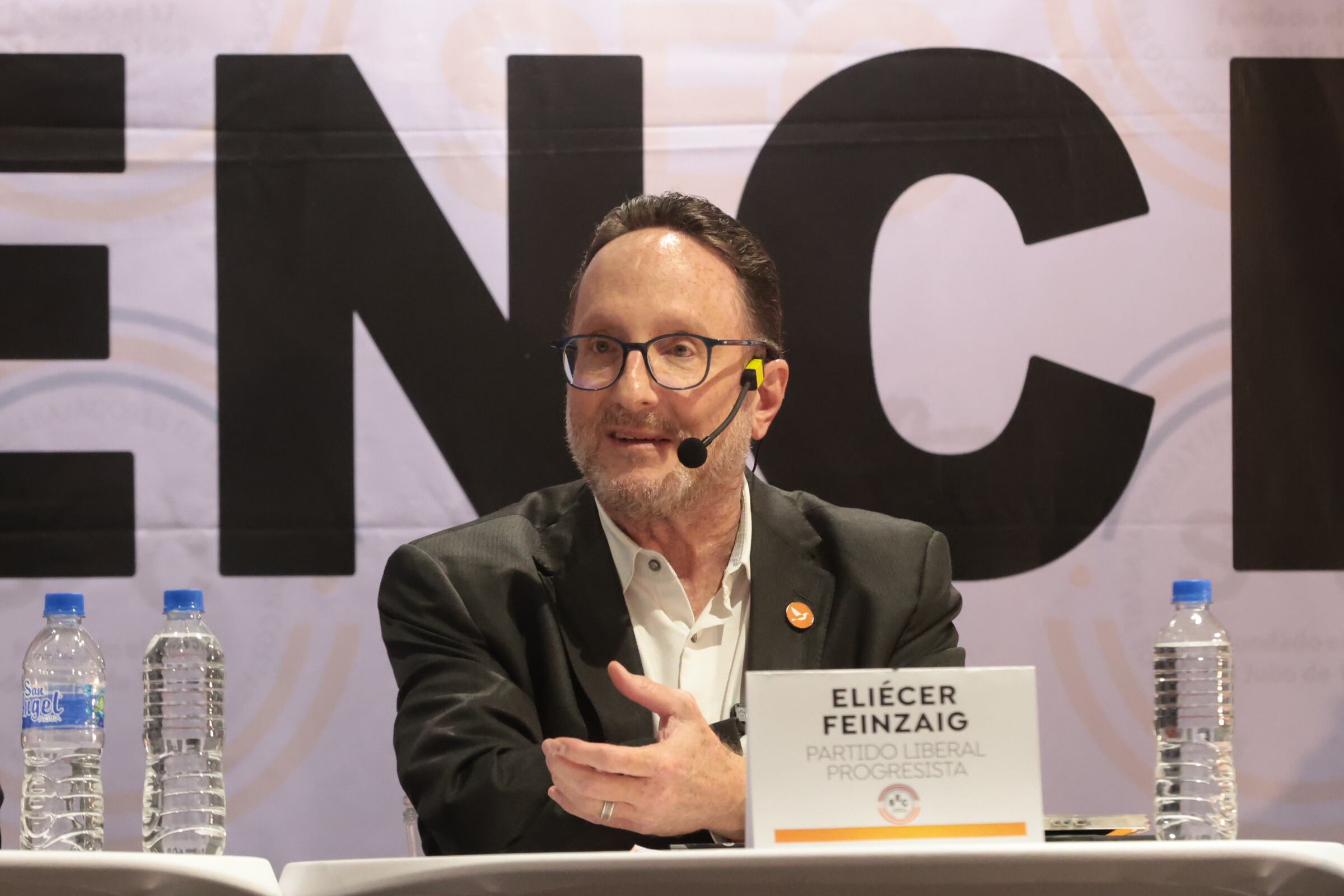 Debate de candidatos presidenciales sobre el futuro de la educación