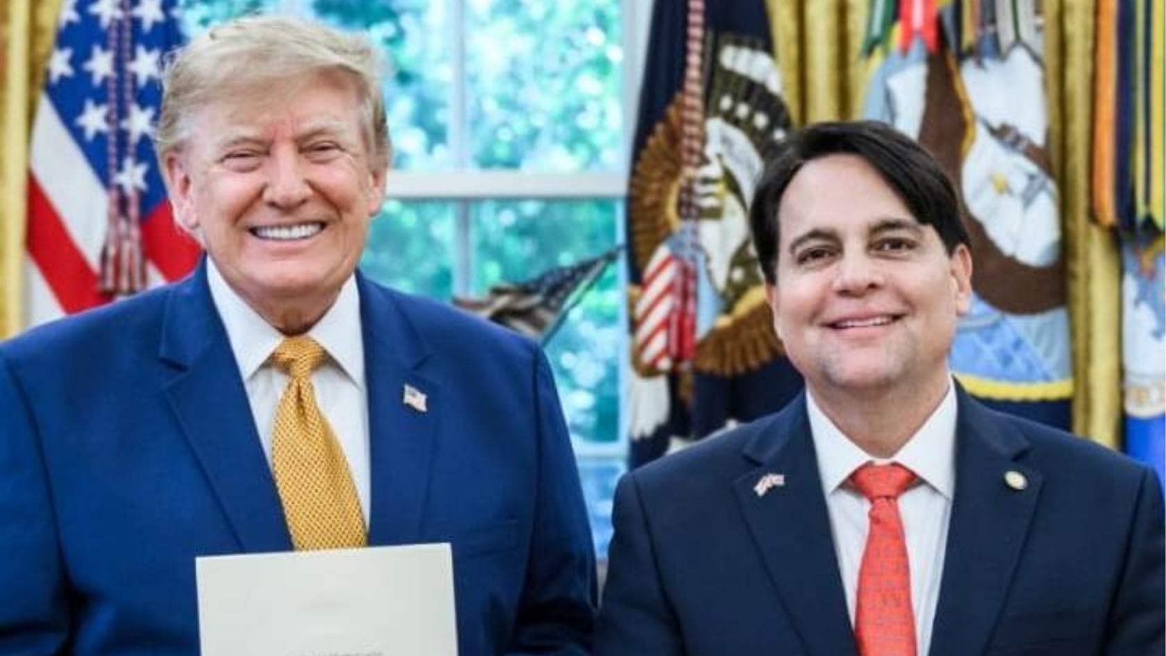 Donald Trump recibió al embajador de Costa Rica en Estados Unidos, Douglas Soto Campos, durante la presentación de sus cartas credenciales.