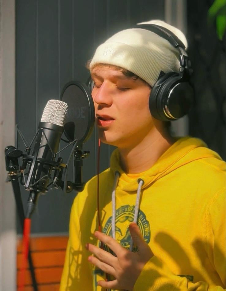 Cantante costarricense Nono