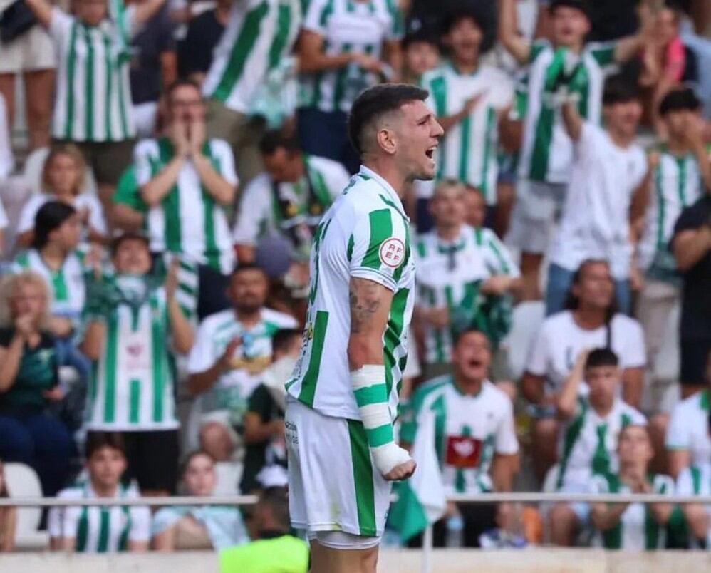 Alberto Toril fue la gran figura para que el Córdoba ascendiera a la Segunda División en España. Su destino es Liga Deportiva Alajuelense.