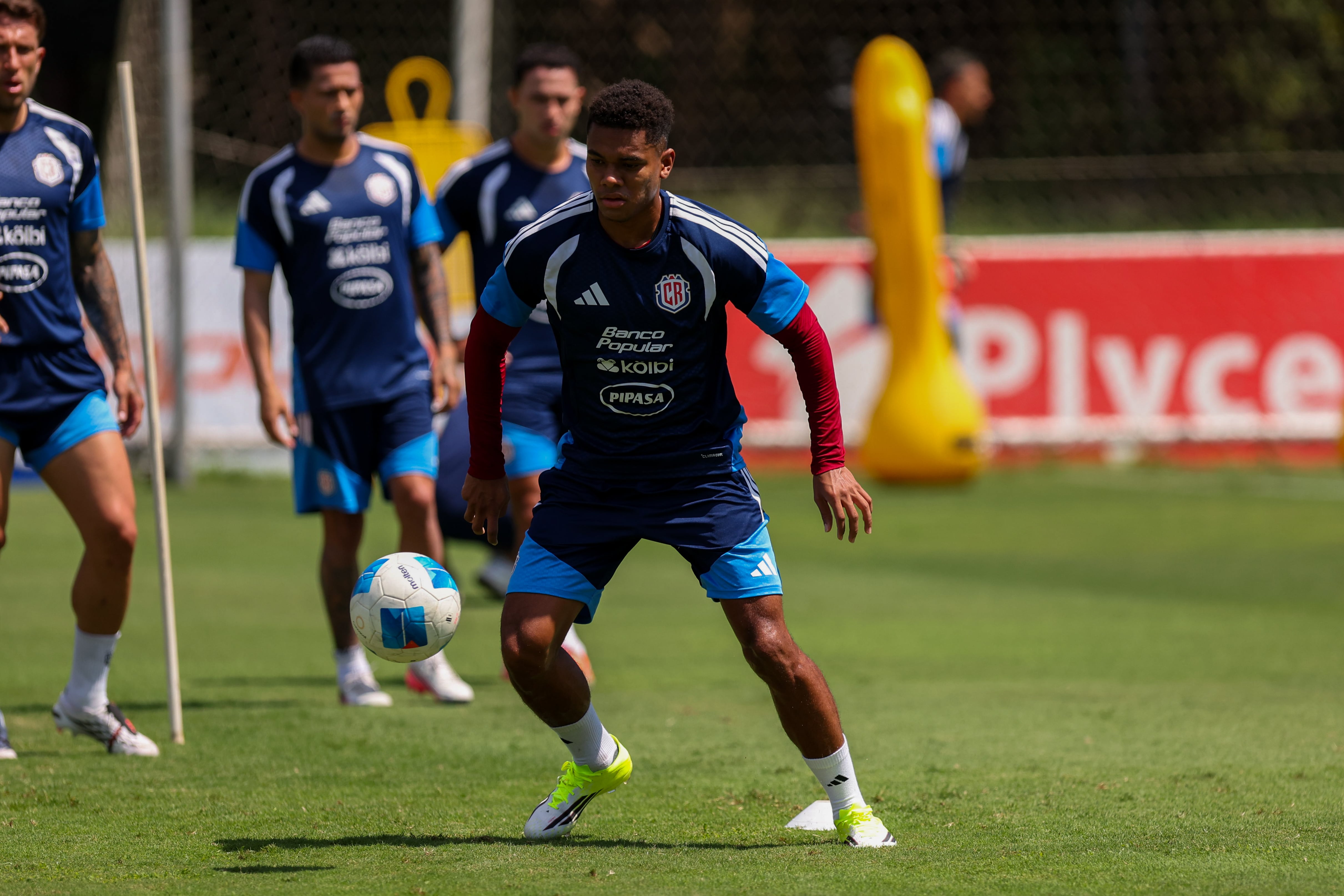 Bryan Ruiz dirigió su segundo entrenamiento este martes con la Selección de Costa Rica.