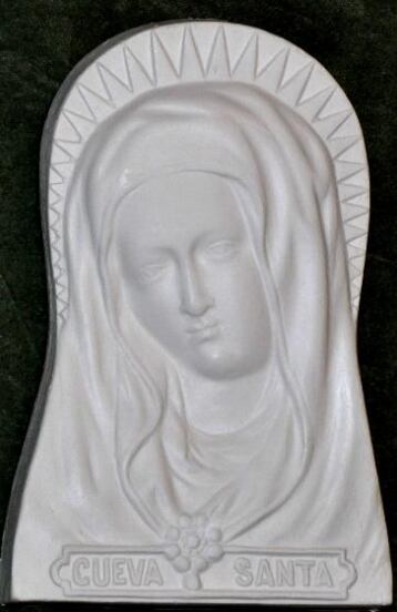 Réplica de la imagen original de la Virgen de la Cueva Santa.