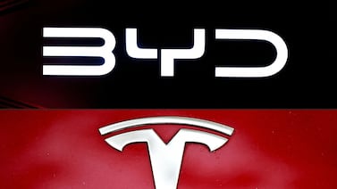 BYD lidera el mercado de vehículos eléctricos tras la caída en ventas de Tesla en 2025