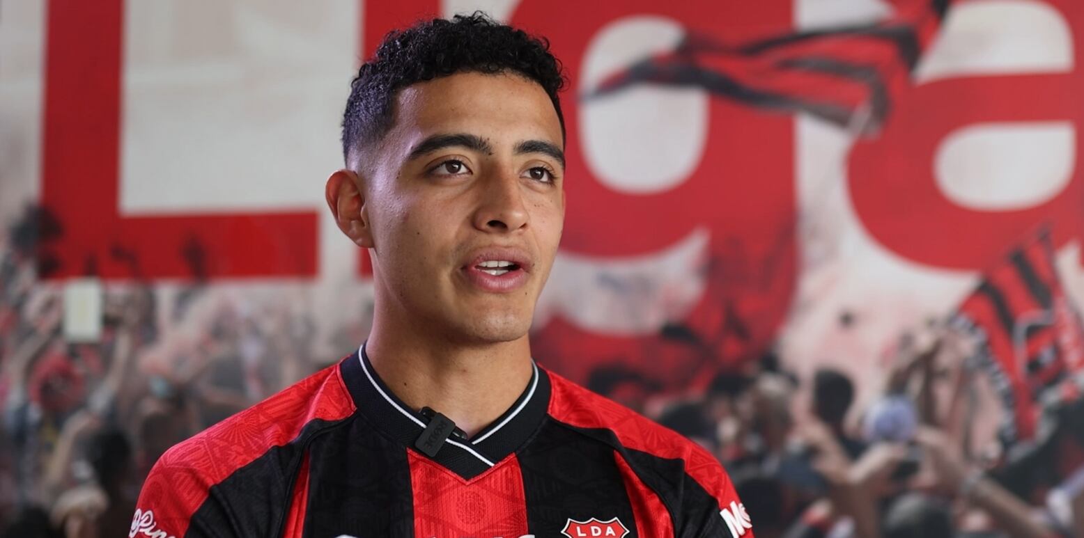 Daniel Chacón ahora tiene contrato con Liga Deportiva Alajuelense hasta diciembre de 2026.