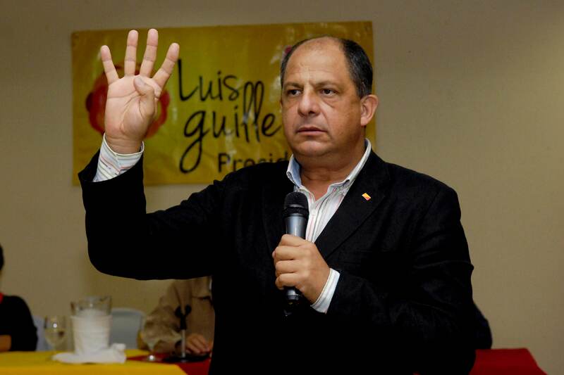 Luis Guillermo Solís habló a sus aspirantes al Congreso en el cierre de la capacitación del fin de semana en el hotel Irazú. | GESLINE ANRANGO