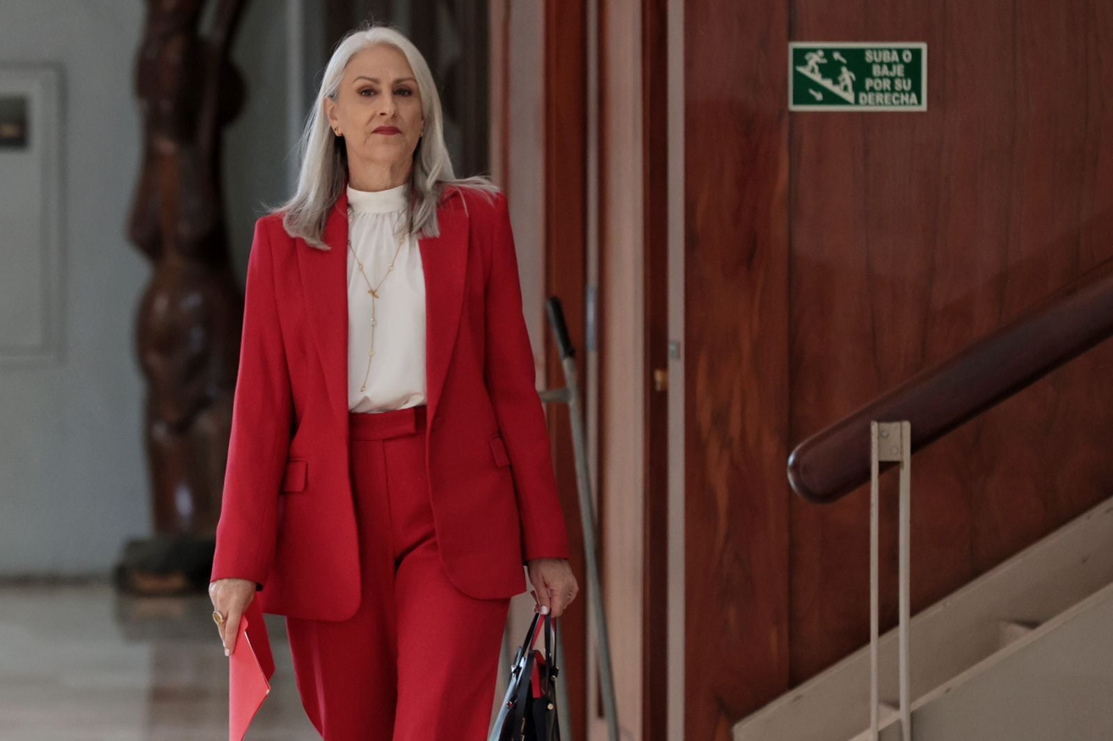 Llegada de la diputada Abril Gordienko a Casa Presidencial, este 19 de mayo.