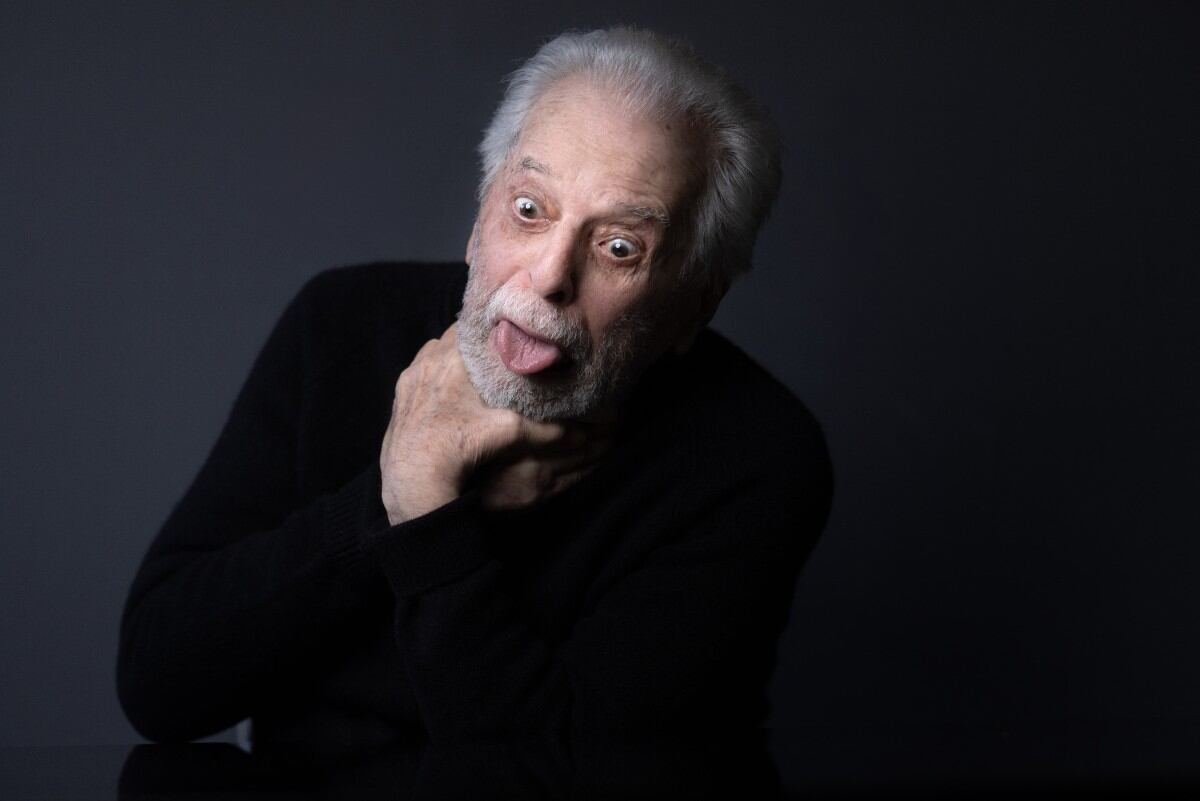 El artista francochileno Alejandro Jodorowsky se hizo conocido en los años 70 por películas radicales.