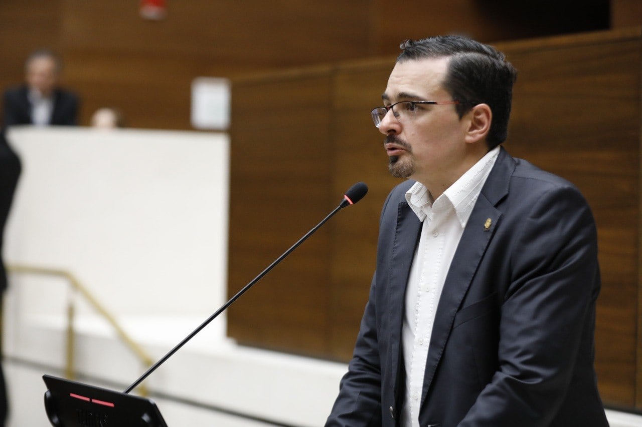 Imágenes del plenario de la Asamblea Legislativa durante la sesión solemne del 1 de mayo de 2026.