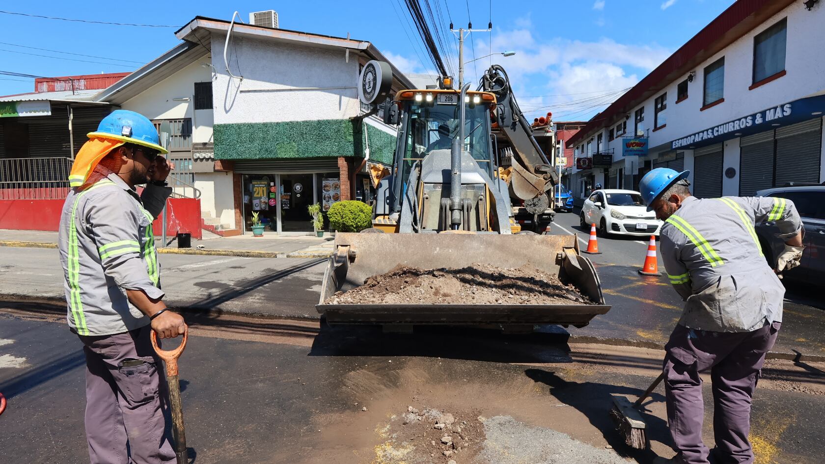 Obras de la ESPH en Heredia obligan a cierres viales por renovación del alcantarillado sanitario