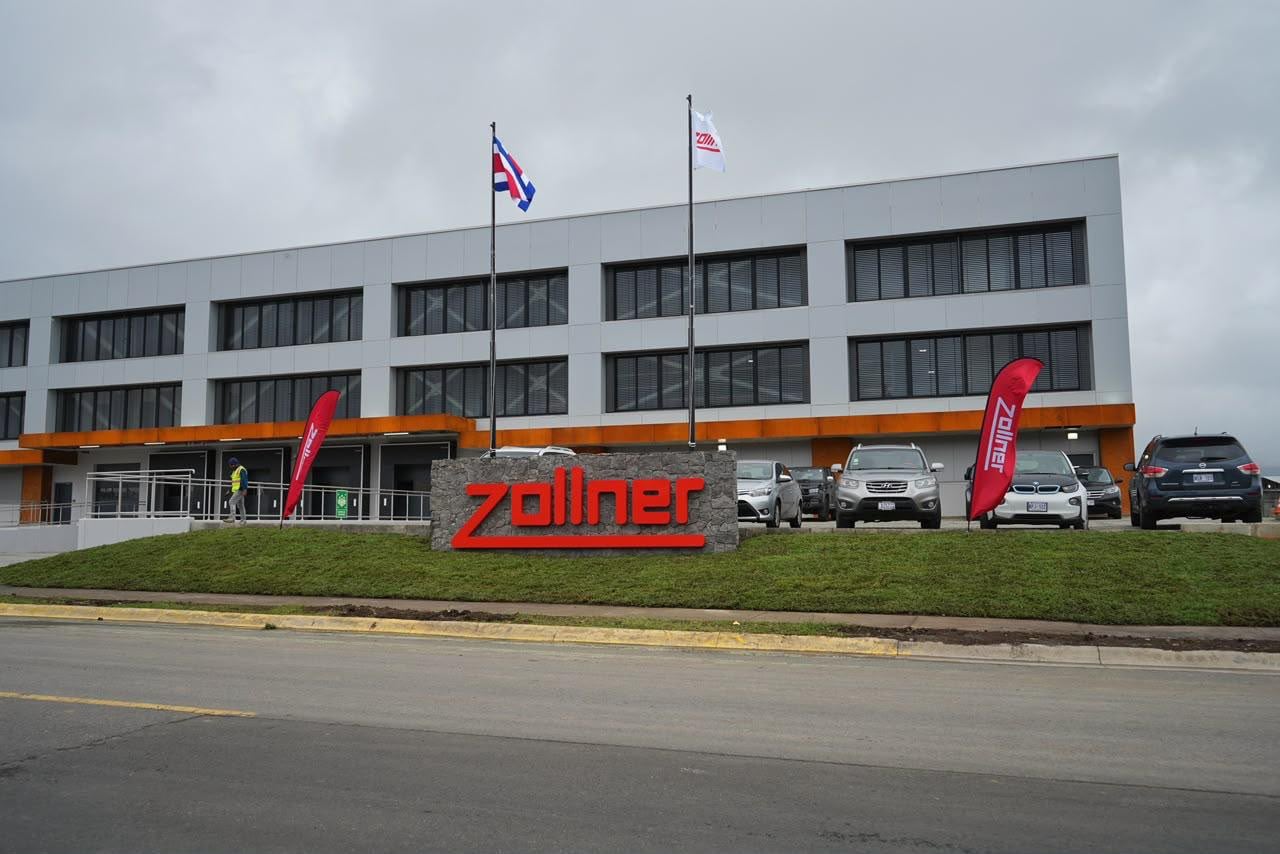 Las principales industrias de enfoque de Zollner son los sectores aeroespacial, salud y ciencias de la vida, electrónica industrial y tecnología automotriz.