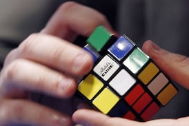 La prodigiosa niña china que resolvió el Cubo de Rubik en poco más de cuatro segundos