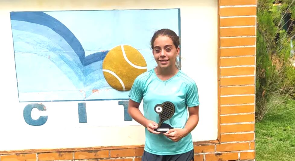 Luisana Schönberger era una destacada tenista a su edad.